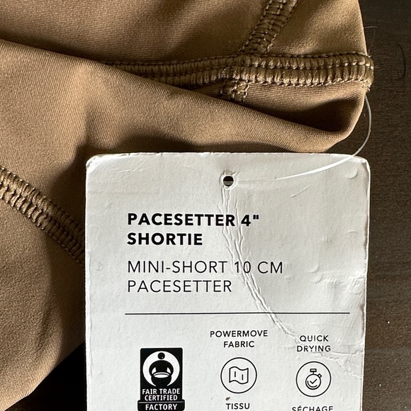 Athleta Pacesetter 4” Shortie - Picture 7 of 7